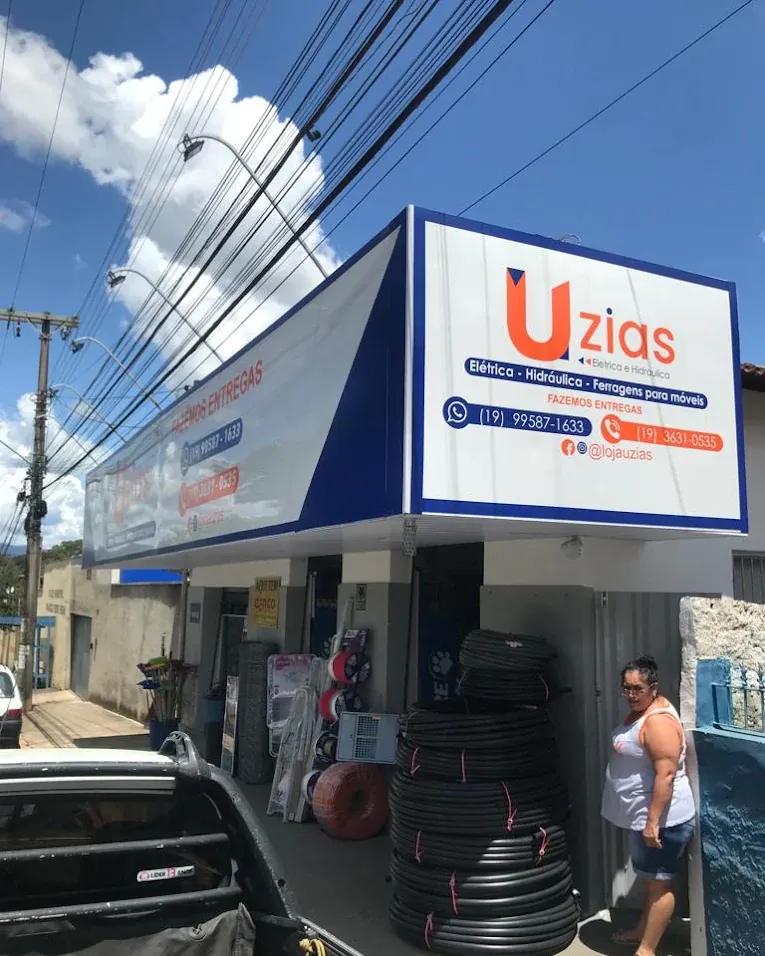 Fachada da loja Uzias